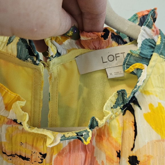 Loft Spring Dress - Picture 3 of 3